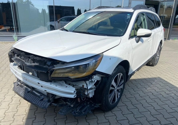 Subaru Outback cena 24000 przebieg: 111000, rok produkcji 2018 z Kłobuck małe 191